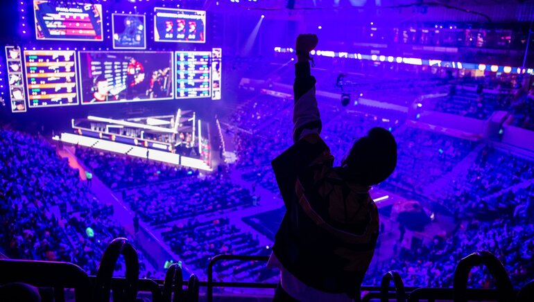 Bet on the Dota 2 The International and League of Legends Worlds Semifinals this Weekend