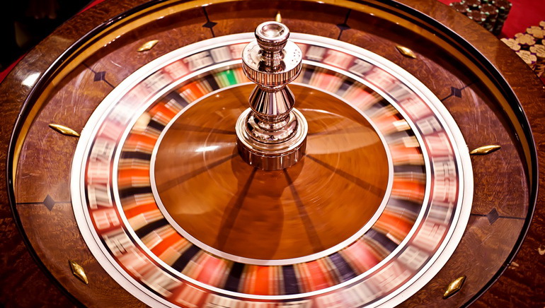 Win x10 Your Bet Playing Blackjack and Roulette