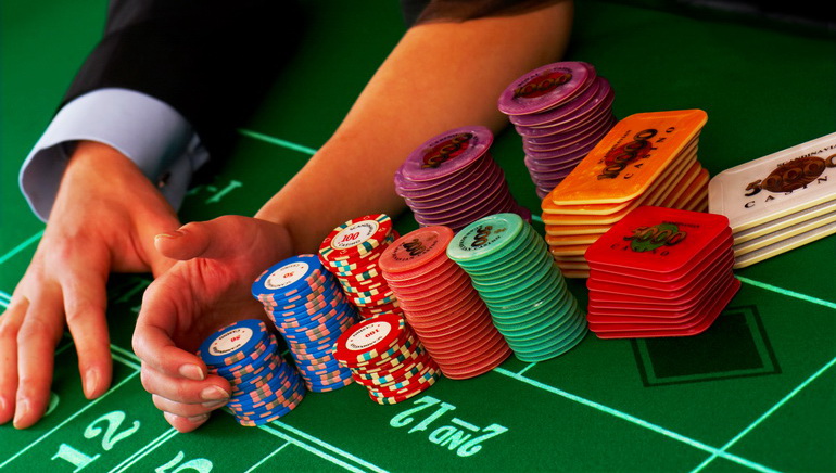 Dying to Win at Poker